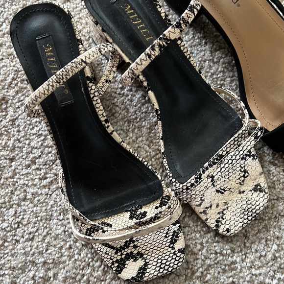 Sandals bundle - Picture 4 of 4